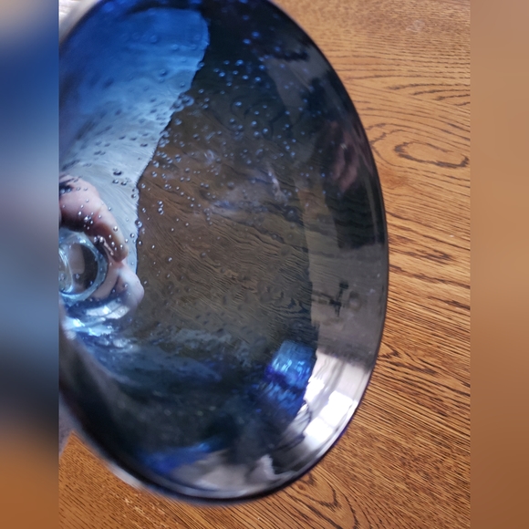 Artland Iris Hand-blown Cobalt Blue Art Glass Stemmed Goblet - Picture 4 of 10